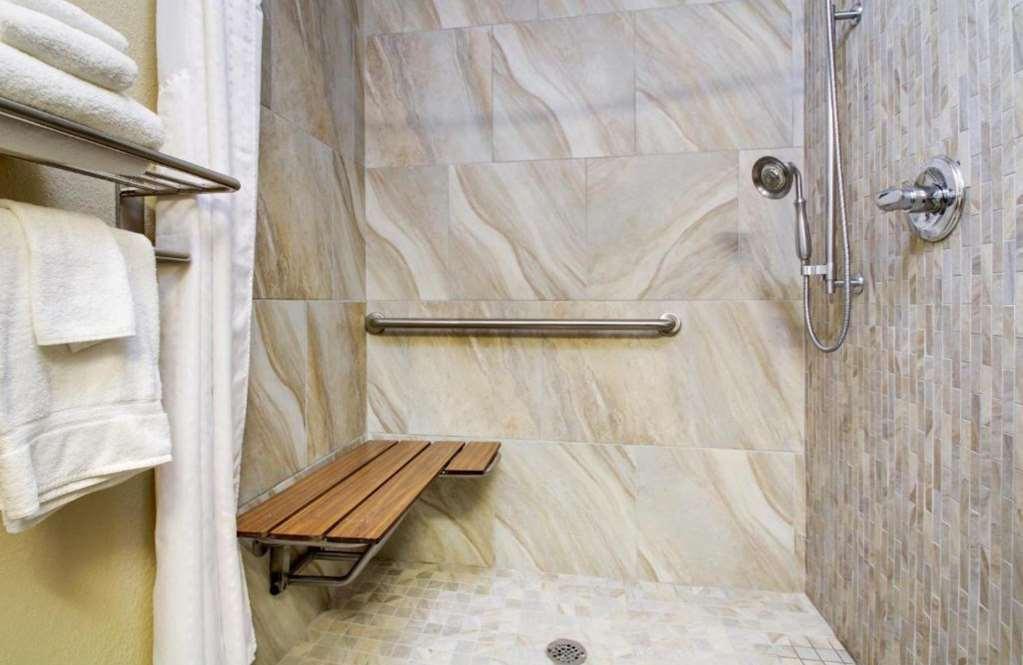 Best Western Eagles Inn Morehead Bilik gambar